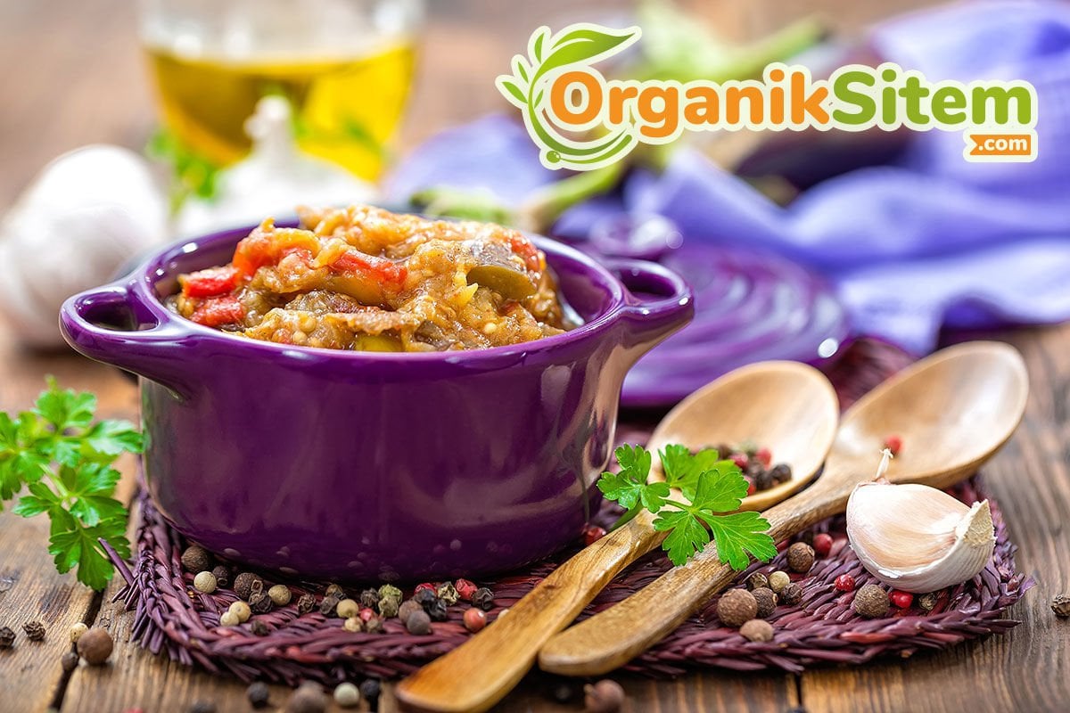 Zeytinyağlı Patlıcan Yemeği Nasıl Yapılır?